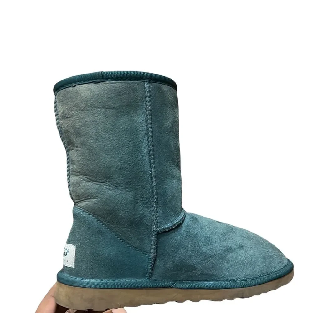 UGG green classic